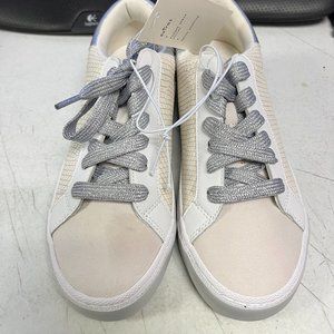 Women's Maddison Sneakers - A New Day White w/ Silver Size 7